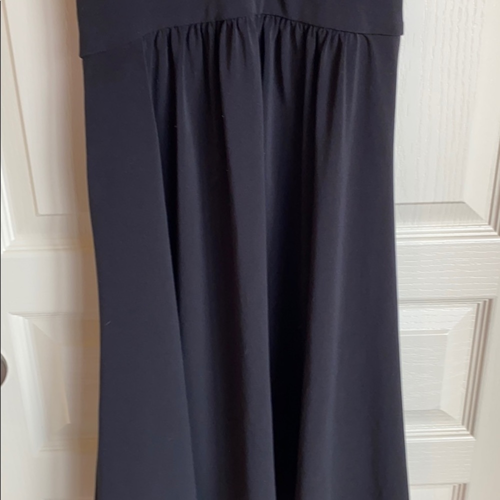 🎉HP🎉 Sleeveless Black Maternity Dress - Picture 4 of 7